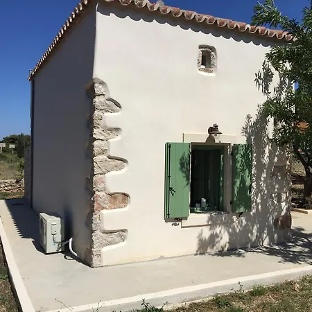 Kastritsianika Country House Karavas